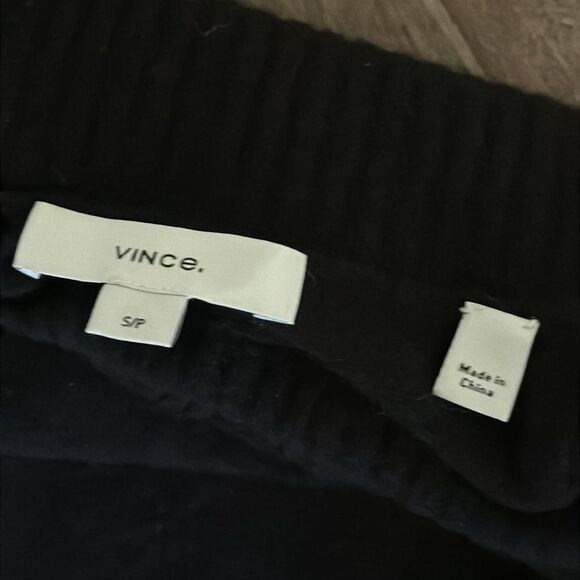 VINCE raglan cashmere turtleneck - Picture 6 of 6